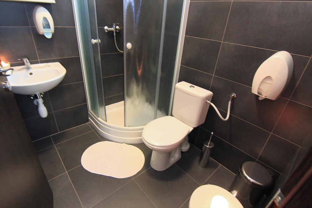 Jbi Wellness Hotel Kolin Room photo